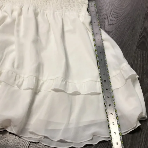 NEW Pretty Garden Medium large Dress White Cut Out Layered Chiffon Empire Waist - Picture 14 of 14